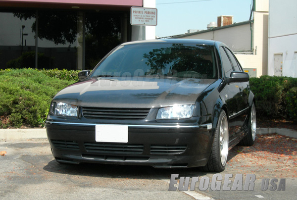 pic request black jettas jti's with notchless or boser cf hoods and 
